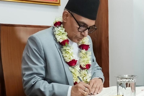 नवनियुक्त प्रधानन्यायाधीश डा शर्मापाखें पदबहाली