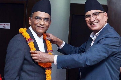 नंअर्थमन्त्रीयात नवनियुक्त गभर्नरं नापलात