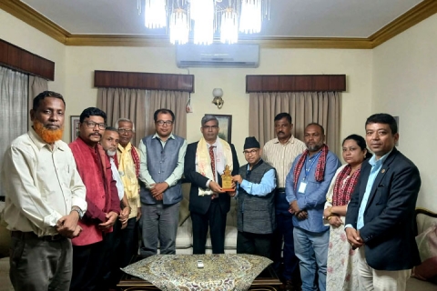 नेपाः व बंगलादेशया पत्रकार तयेस बंगलादेशया राजदूत नापलात