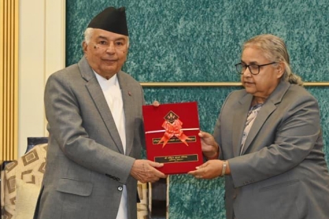 राष्ट्रपतिपाखें चुनावय् थःगु ध्यान केन्द्रीत यायेत सरकारयात छ्याता बिल