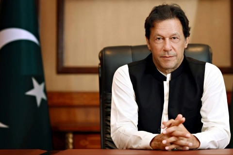 पाकिस्तानी प्रधानमन्त्रीबिरुद्ध अविश्वास प्रस्ताव संसदं पारित