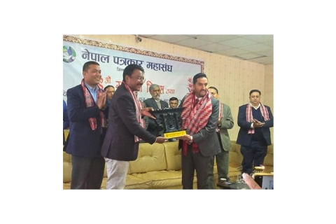 सञ्चारमन्त्री खरेलंं जिम्मेवार व जवाफदेही पत्रकारिता यायेत इनापयात