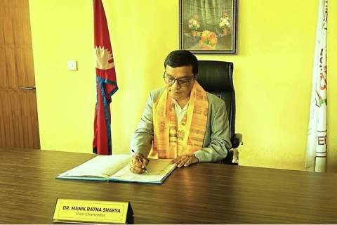 लुम्बिनी विश्वबिद्यालयया उपकुलपतिइ डा. माणिकरत्न 