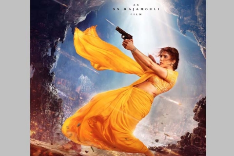 राजामौलीया ‘ग्लोब ट्रोटर’ पोस्टर रिलिजय् प्रियंका