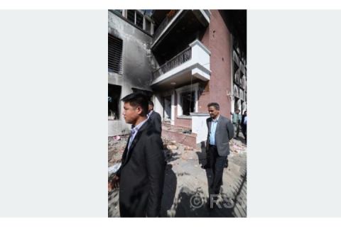 गृहमन्त्रीपाखें पूर्वराष्ट्रपति भण्डारीया छेँ अवलोकन