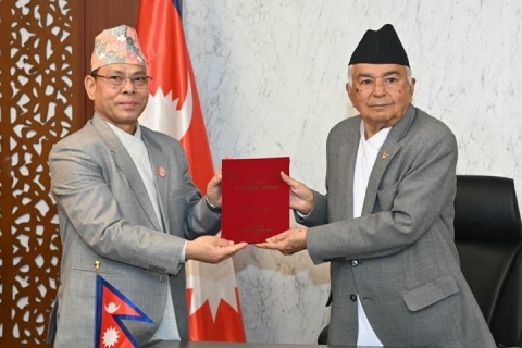 राष्ट्रपतियात थारु आयोगया प्रतिवेदन न्ह्यब्वल