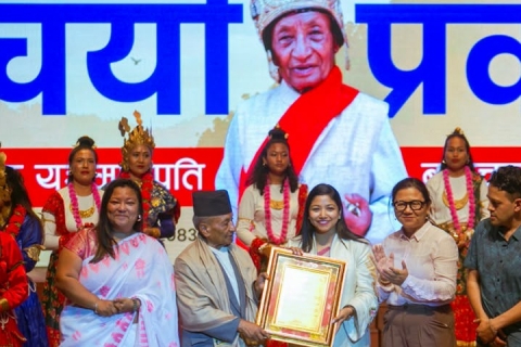 गुरु यज्ञमानपति बज्राचार्यया सम्मानय् “चर्या प्रवाह”